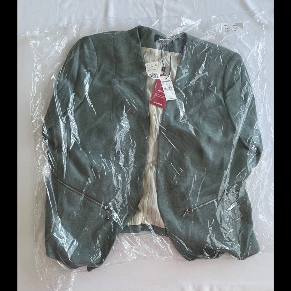 BNWT Teal Collarless Cropped Zip-Pocket Blazer (Read Description)